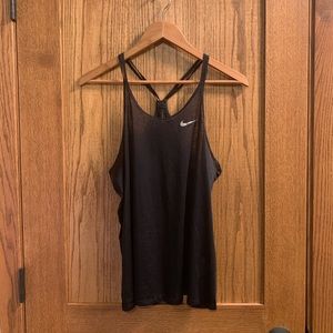 Women’s Nike dry fit tank.